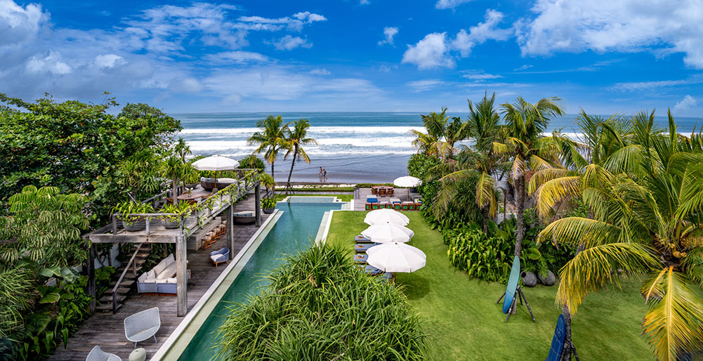 Noku Beach House - 27 metre infinity pool