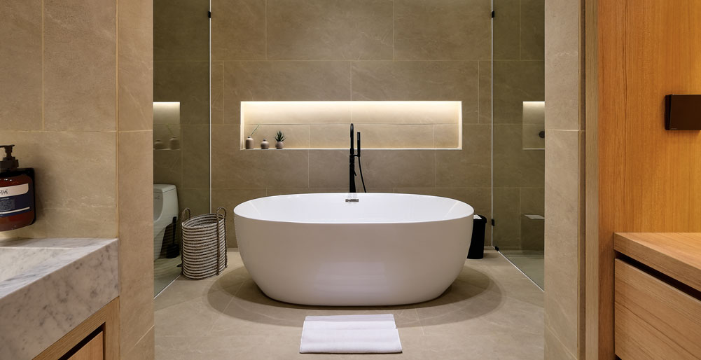 Villa Brandon - Ground floor guest bedroom ensuite bathroom