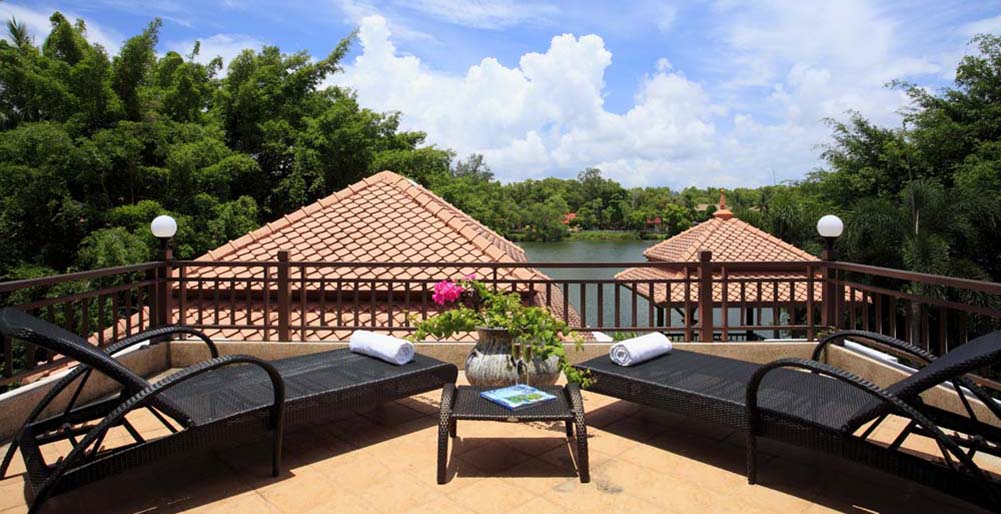 Laguna Waters - Balcony overlooking Laguna lake