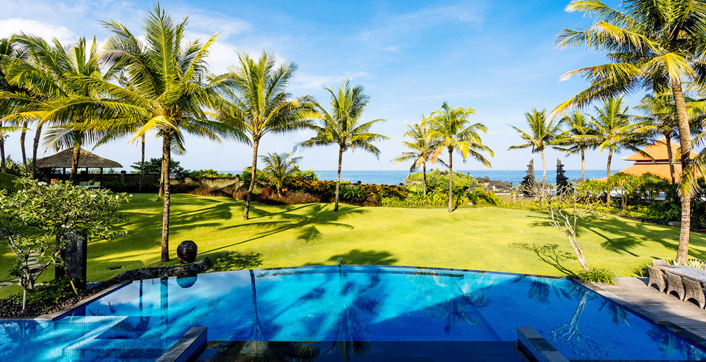 Villa Semarapura - Pool and garden